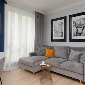  Apartament Stylish Atol With Free Parking In The Heart Of By Renters